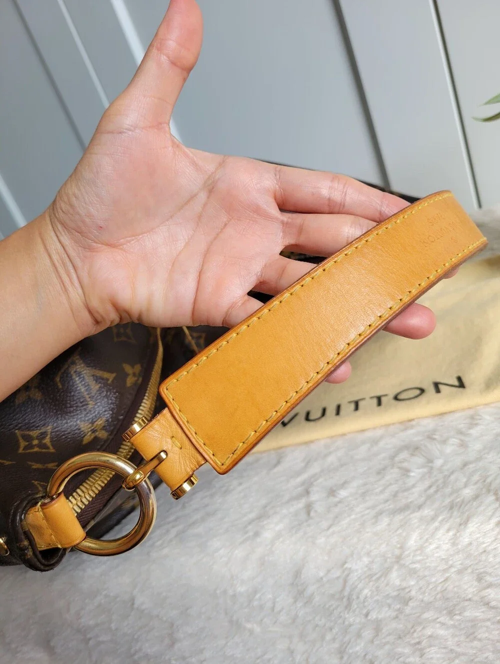Louis Vuitton Hobo Bag SULLY MM Monogram